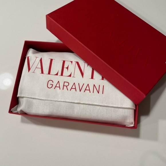 Valentino Garavani Crossbody Bag - Picture 5 of 12